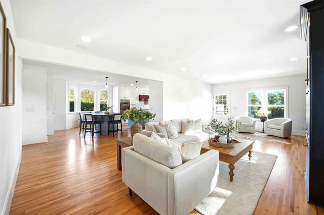 1680 E Main Avenue, Morgan Hill, CA 95037