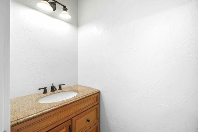 1680 E Main Avenue, Morgan Hill, CA 95037