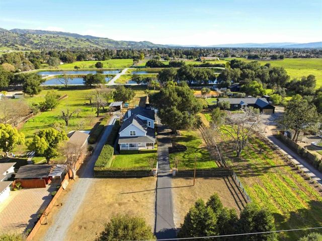 1680 E Main Avenue, Morgan Hill, CA 95037