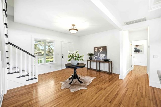 1680 E Main Avenue, Morgan Hill, CA 95037