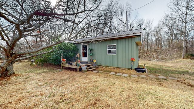 745 Halltown Rd, Portland, TN 37148
