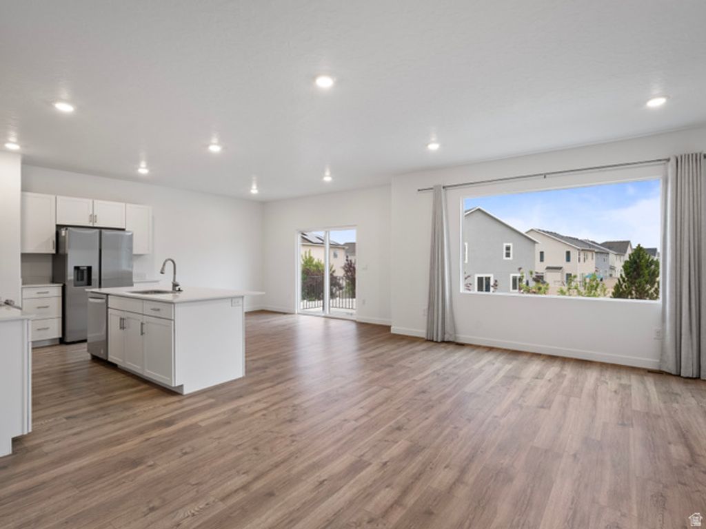 Image 8 of property listing at 3935 W ROCK ISLAND AVE, Lehi, UT 84043