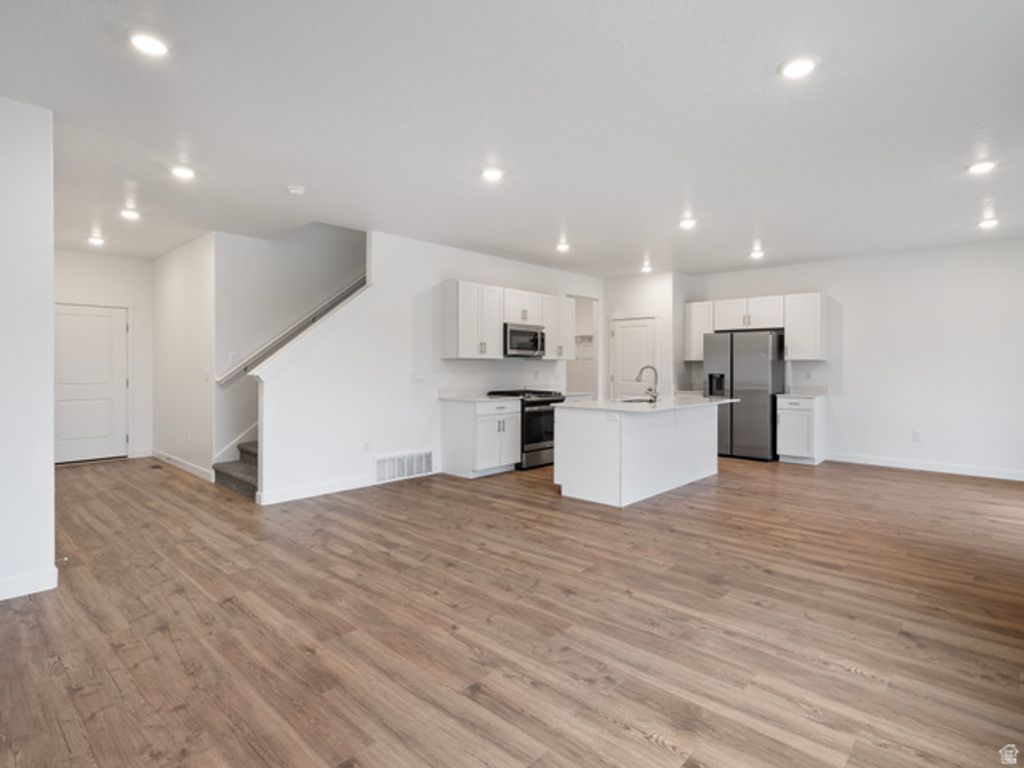 Image 9 of property listing at 3935 W ROCK ISLAND AVE, Lehi, UT 84043