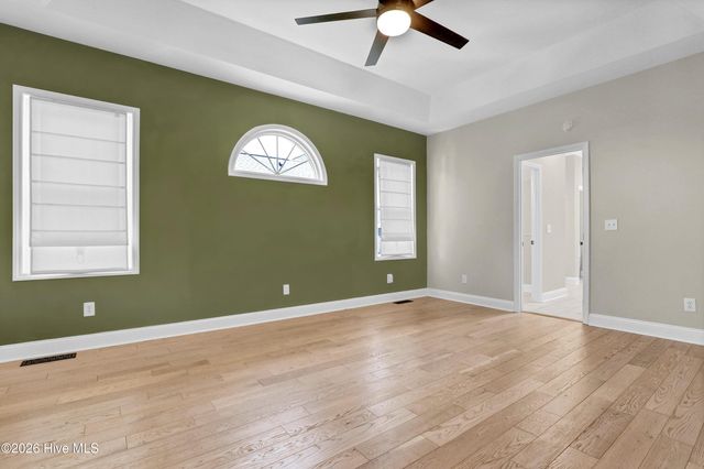 427 Lakeview Drive, Hampstead, NC 28443