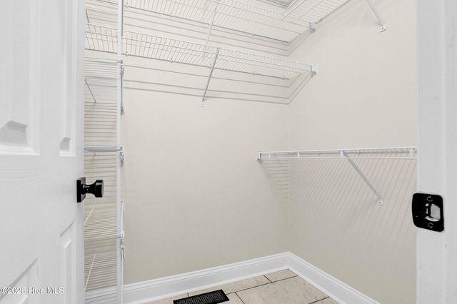 427 Lakeview Drive, Hampstead, NC 28443