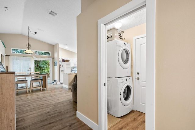 8897 SW Fishermans Wharf Drive, Stuart, FL 34997