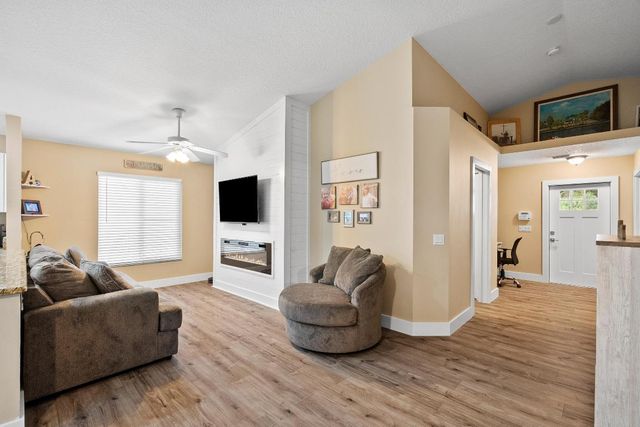 8897 SW Fishermans Wharf Drive, Stuart, FL 34997