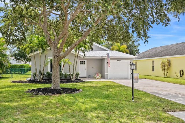 8897 SW Fishermans Wharf Drive, Stuart, FL 34997