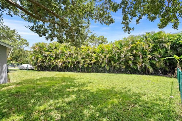 8897 SW Fishermans Wharf Drive, Stuart, FL 34997