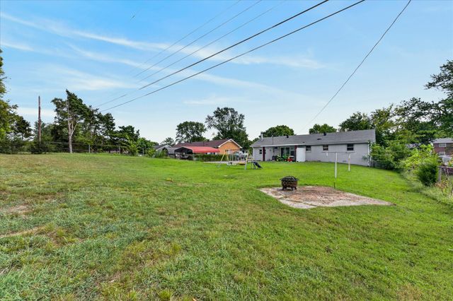 117 Susan St, Clarksville, TN 37042