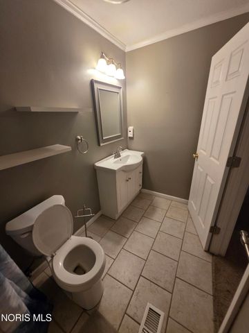 5435 Clover Lane, Toledo, OH 43623