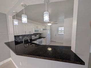 1750 NE 191st Street 6223, Miami, FL 33179