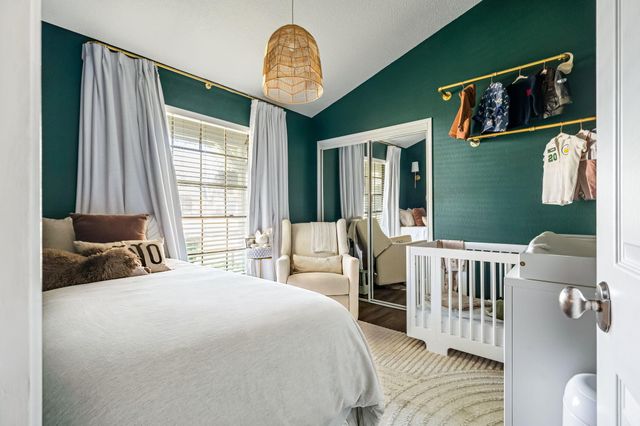 8611 United Kingdom DR, Austin, TX 78748