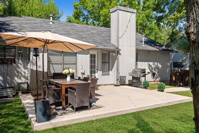 8611 United Kingdom DR, Austin, TX 78748