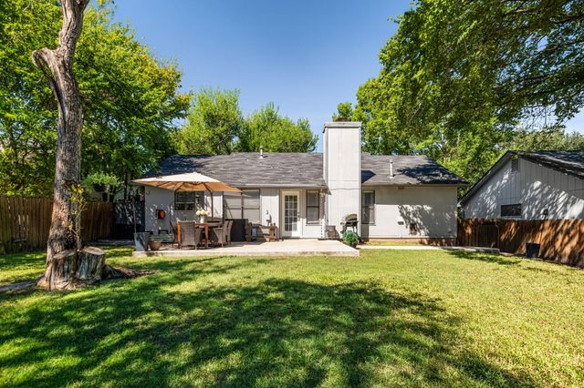 8611 United Kingdom DR, Austin, TX 78748