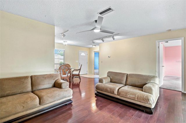 3189 GLEN ELYN BOULEVARD 3, Sarasota, FL 34237