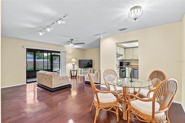 3189 GLEN ELYN BOULEVARD 3, Sarasota, FL 34237