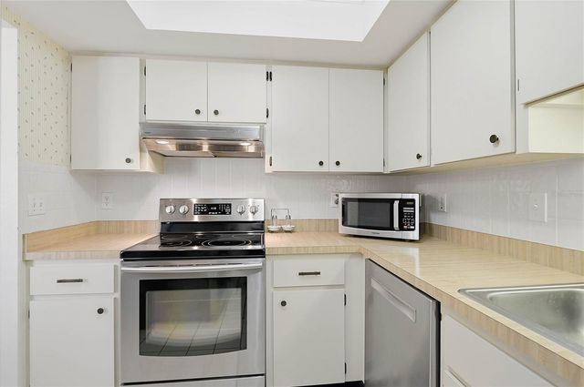 3189 GLEN ELYN BOULEVARD 3, Sarasota, FL 34237