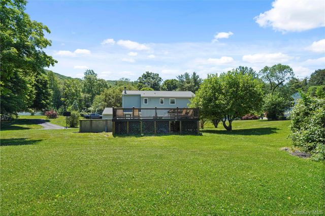 11 Kenneth Drive, Putnam Valley, NY 10579