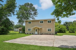 8412 Avenue L 2, Santa Fe, TX 77510