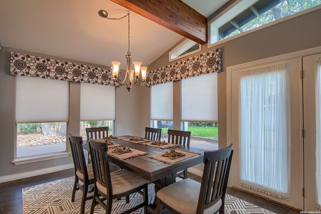 329 MEADOWBROOK DR, Hollywood Park, TX 78232