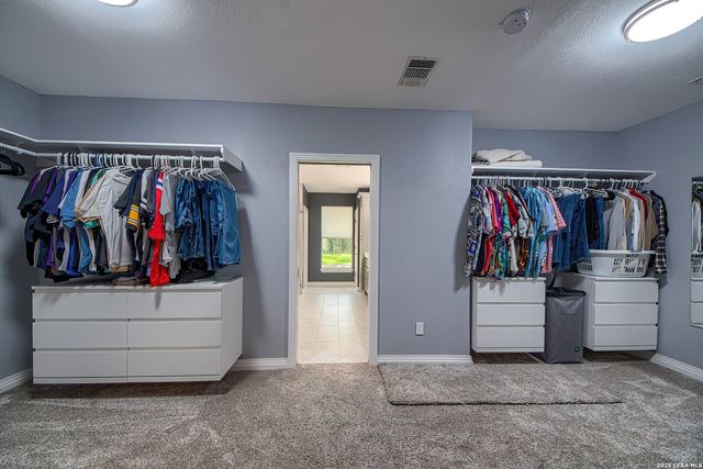329 MEADOWBROOK DR, Hollywood Park, TX 78232