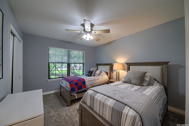 329 MEADOWBROOK DR, Hollywood Park, TX 78232
