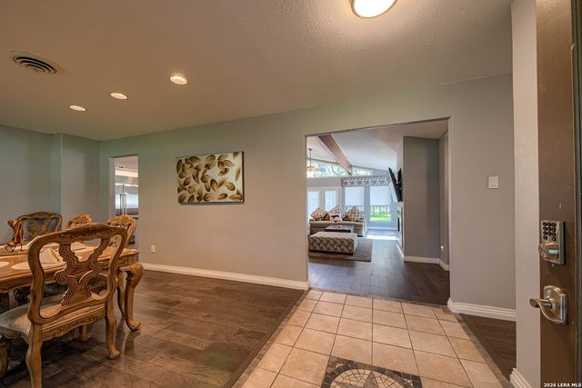 329 MEADOWBROOK DR, Hollywood Park, TX 78232