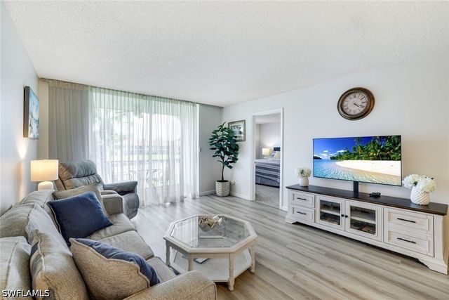 200 Forest Lakes BLVD 204, Naples, FL 34105