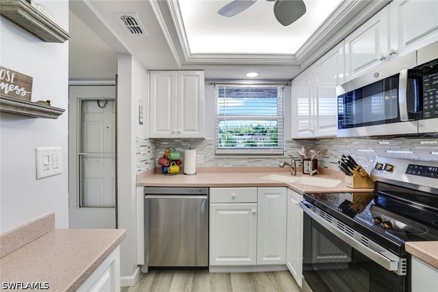 200 Forest Lakes BLVD 204, Naples, FL 34105