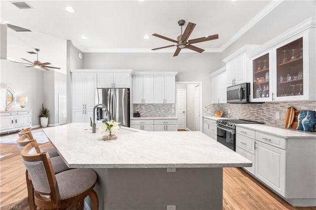 17253 Spearmint LN, Punta Gorda, FL 33955