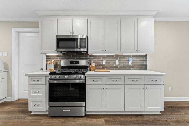 710 N Kaufman Drive, Deer Park, TX 77536