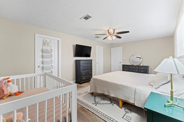 710 N Kaufman Drive, Deer Park, TX 77536