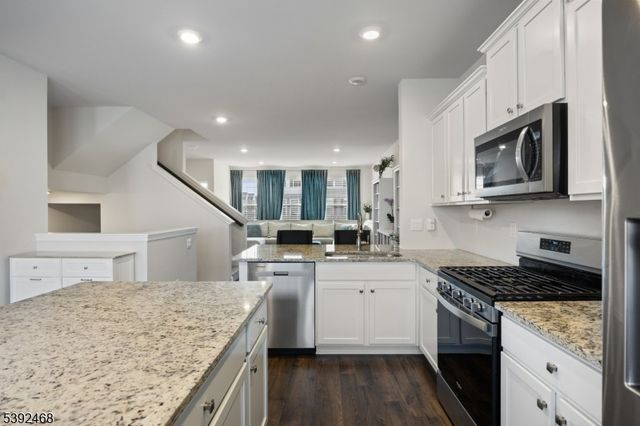 69 Sister's Farmstead Rd, Mount Laurel Twp., NJ 08054