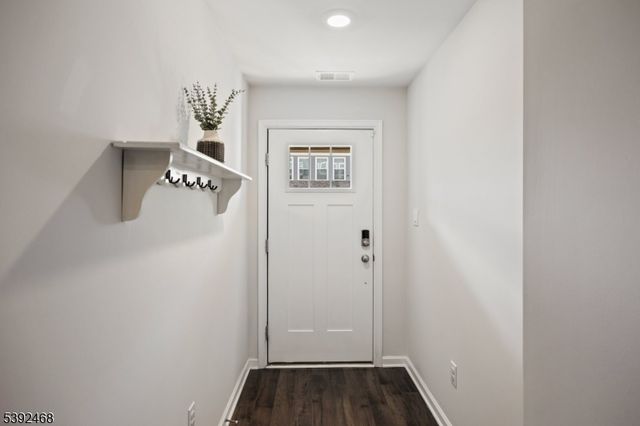 69 Sister's Farmstead Rd, Mount Laurel Twp., NJ 08054