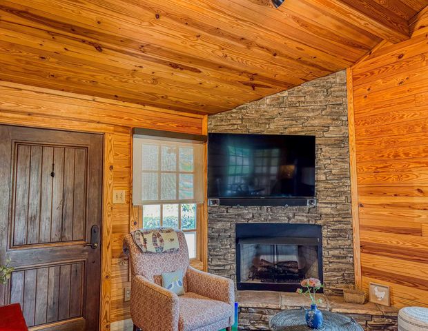 295 Primrose Creek Drive, Heber Springs, AR 72543