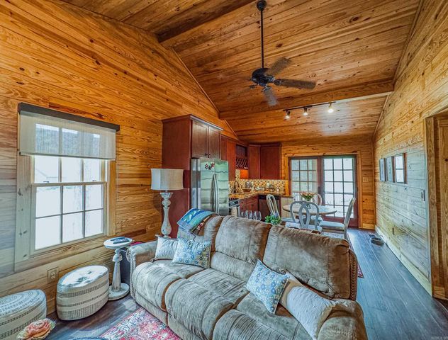 295 Primrose Creek Drive, Heber Springs, AR 72543