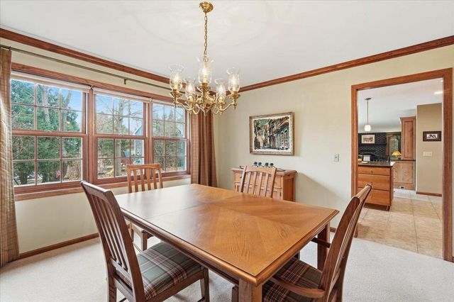 22 Pebble Beach Circle, Madison, WI 53717