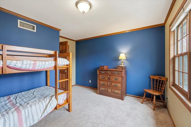 22 Pebble Beach Circle, Madison, WI 53717