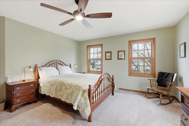 22 Pebble Beach Circle, Madison, WI 53717