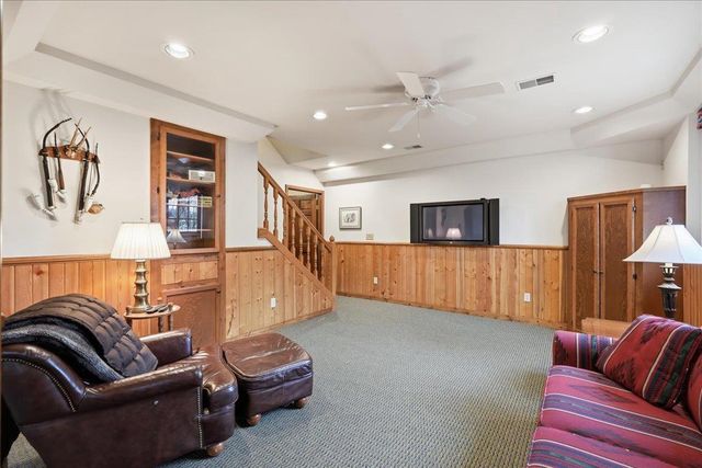 22 Pebble Beach Circle, Madison, WI 53717