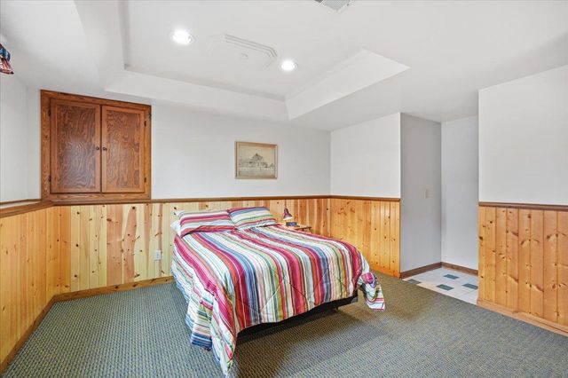 22 Pebble Beach Circle, Madison, WI 53717