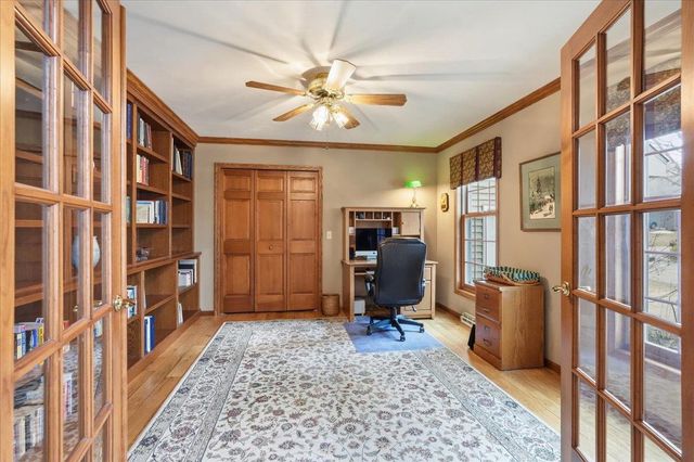 22 Pebble Beach Circle, Madison, WI 53717