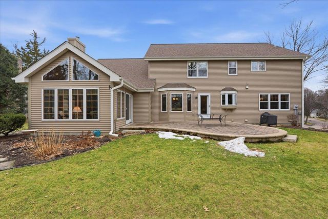 22 Pebble Beach Circle, Madison, WI 53717