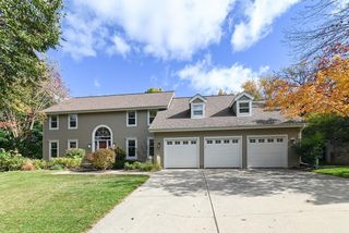 22 Pebble Beach Circle, Madison, WI 53717