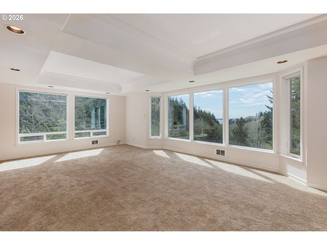 626 N BAYVIEW Loop, Waldport, OR 97394