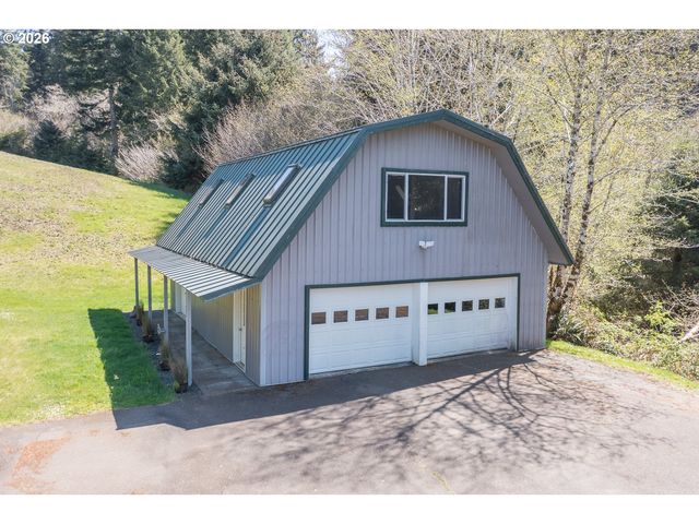 626 N BAYVIEW Loop, Waldport, OR 97394