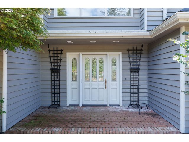 626 N BAYVIEW Loop, Waldport, OR 97394