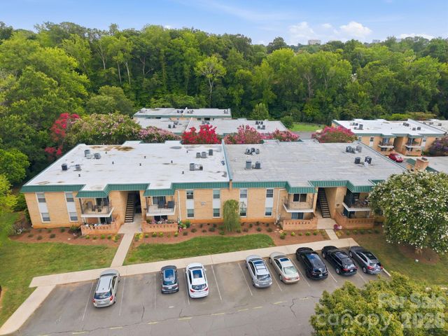 4735 Hedgemore Drive, Charlotte, NC 28209
