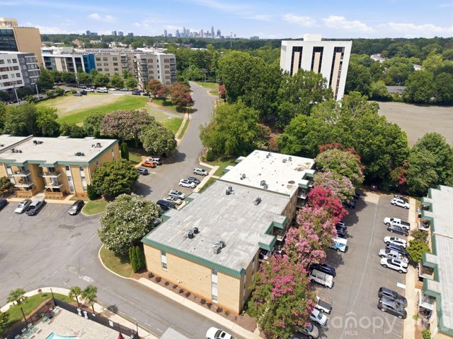 4735 Hedgemore Drive, Charlotte, NC 28209